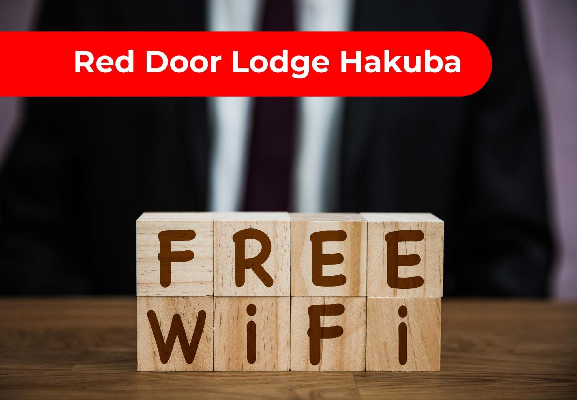 Red Door Lodge Хакуба Екстериор снимка